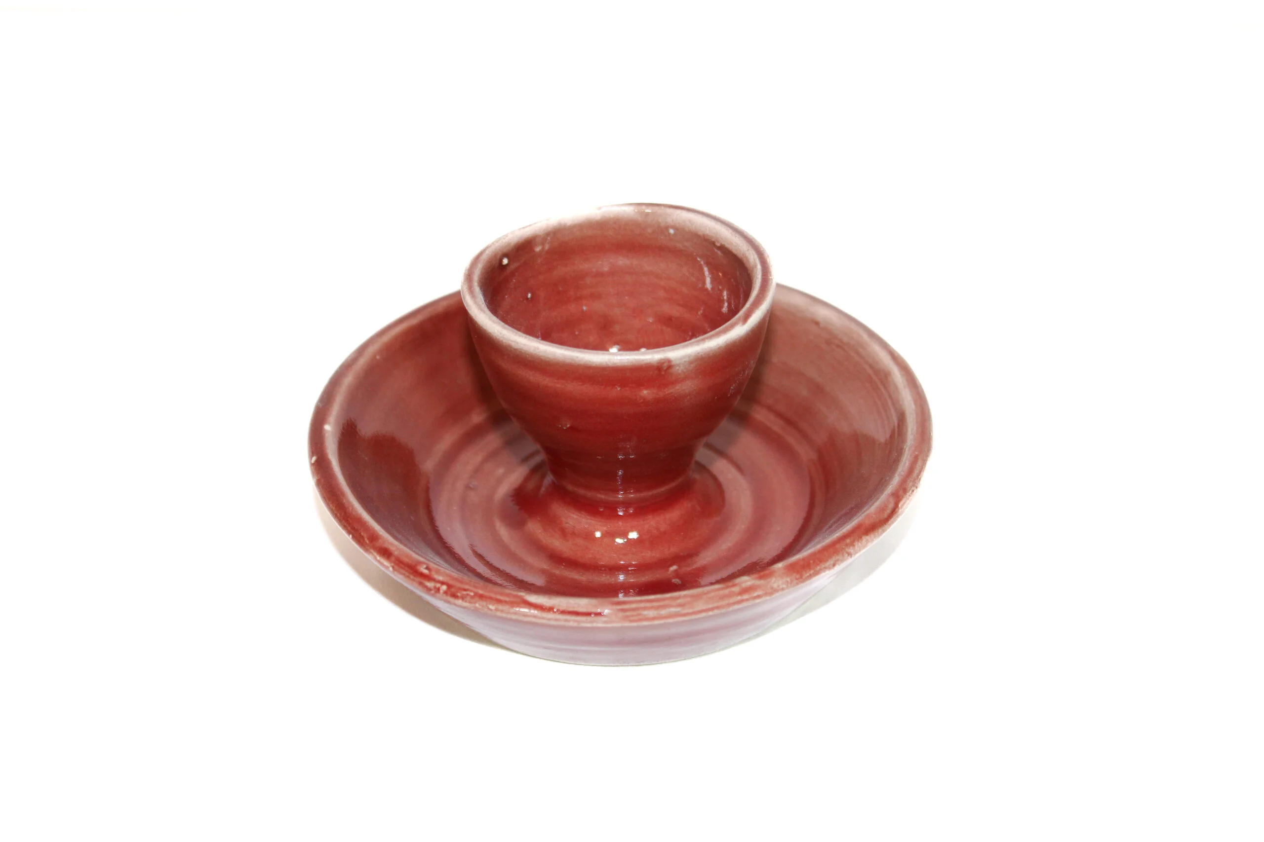 coquetier rouge en céramique artisanale